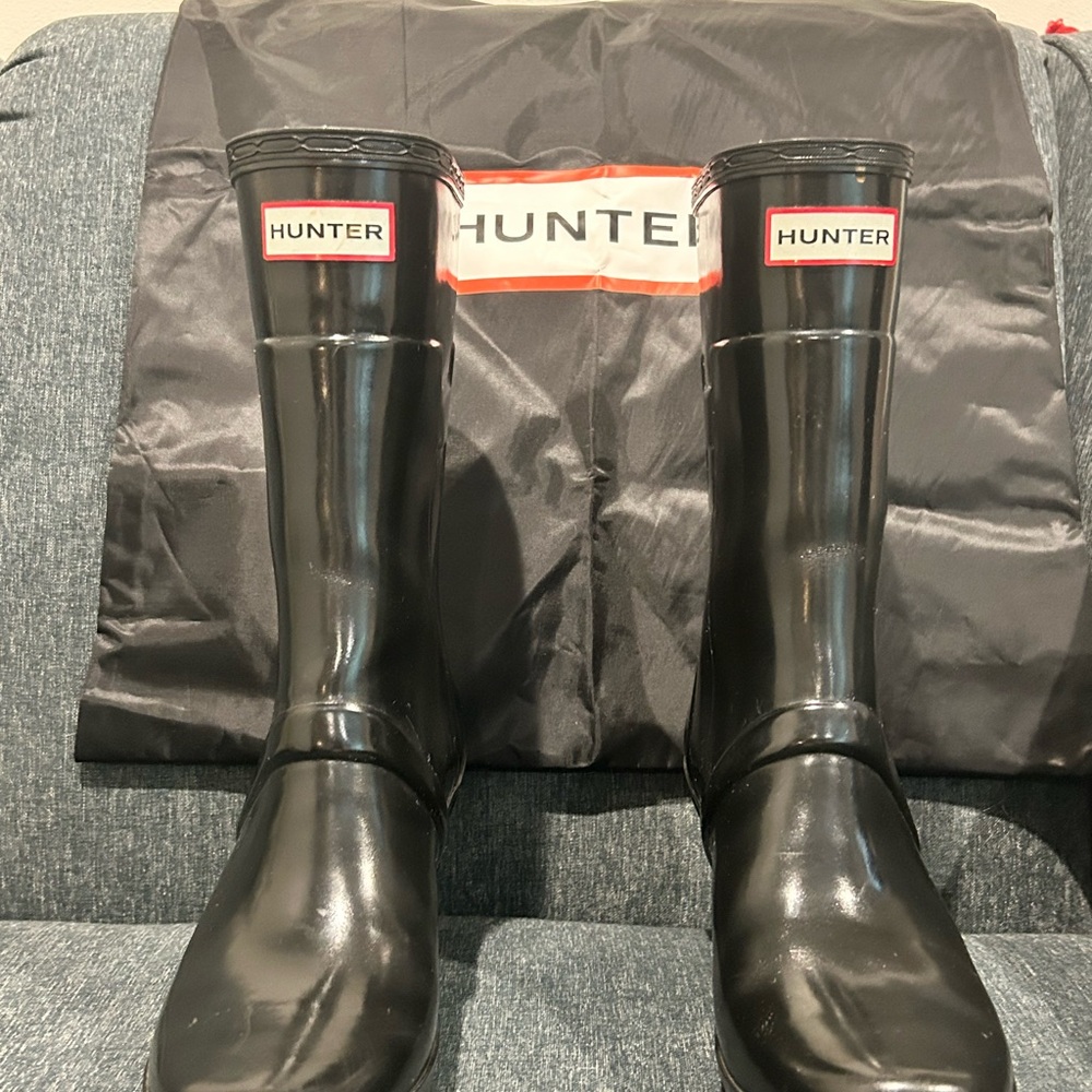Black Hunter Rain Boots shiny black